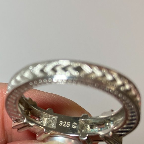 Cultured Freshwater Pearl (10mm) & Cubic Zirconia Ring In Sterling Silver 925 - Picture 7 of 8